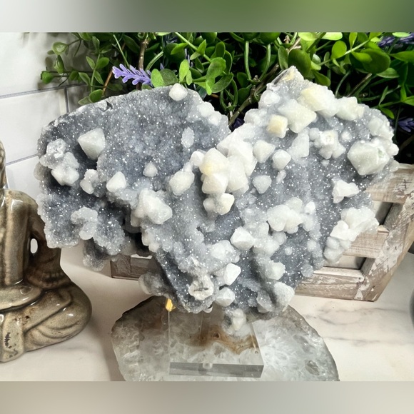 Large Heart 💜 Shaped Fluorite on Chalcedony Specimen - Picture 5 of 5